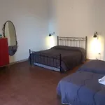 Nocleg ze śniadaniem Vecchia - Chiaia Neapol