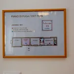 Vecchia - Chiaia Nocleg ze śniadaniem 4*