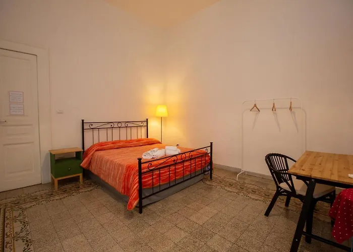 Vecchia - Chiaia Bed and Breakfast