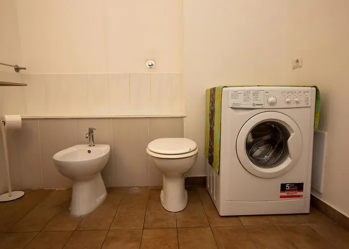 Vecchia - Chiaia Bed and Breakfast Νάπολη