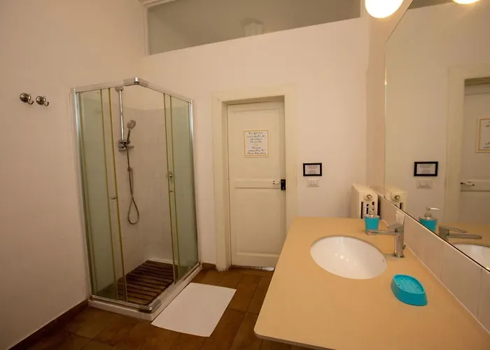 Vecchia - Chiaia Bed and Breakfast Νάπολη