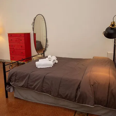 Bed and Breakfast Vecchia - Chiaia Νάπολη
