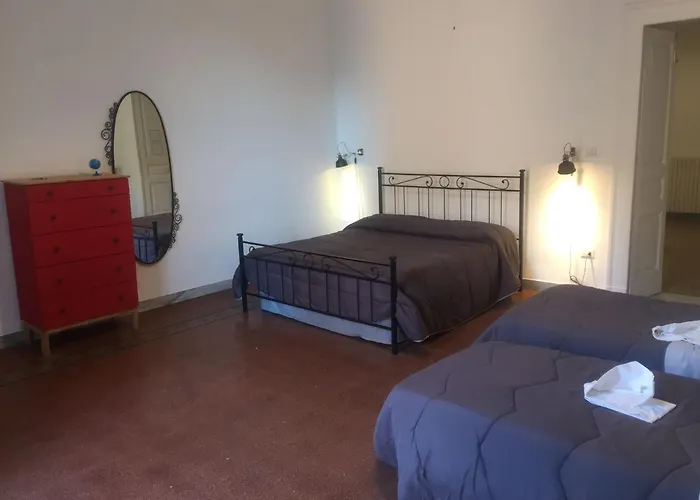 Couette-café Vecchia - Chiaia Naples