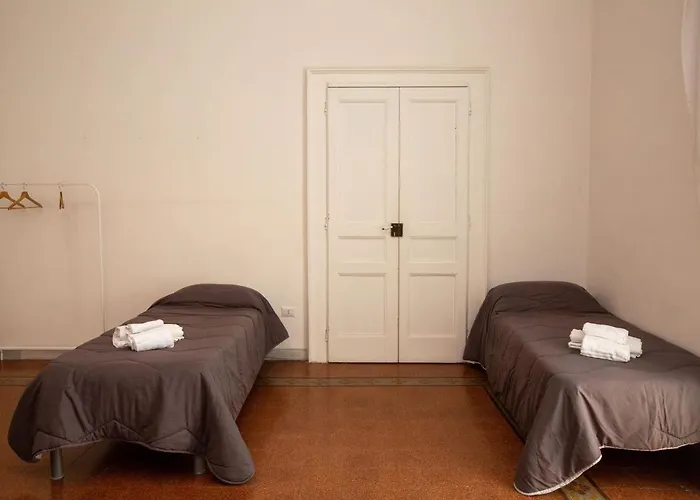 Vecchia - Chiaia Couette-café