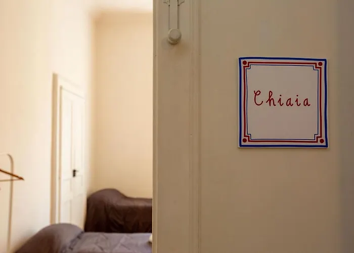 Couette-café Vecchia - Chiaia 4*