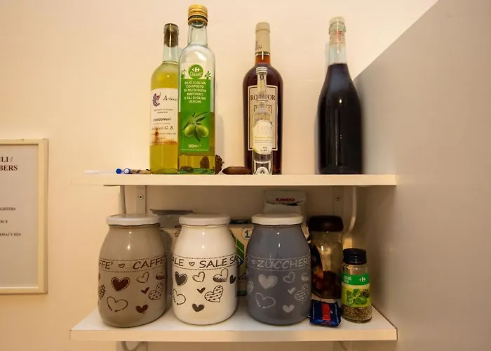 Vecchia - Chiaia Couette-café Naples