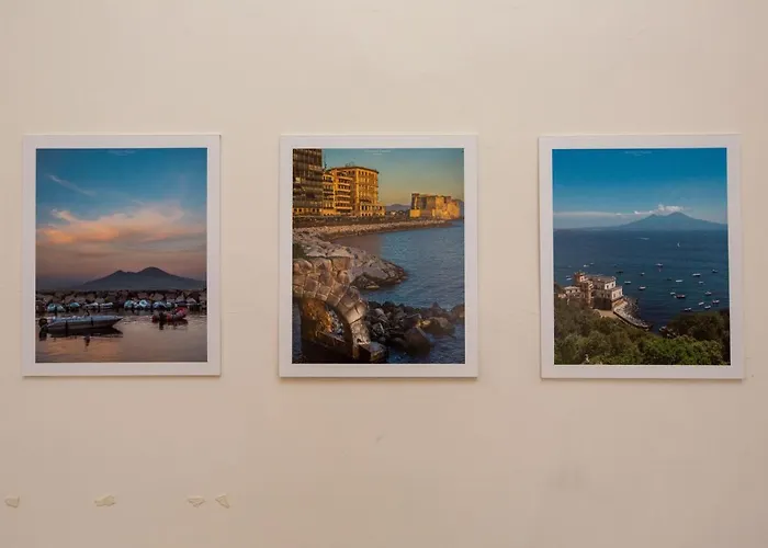 Vecchia - Chiaia Couette-café Naples