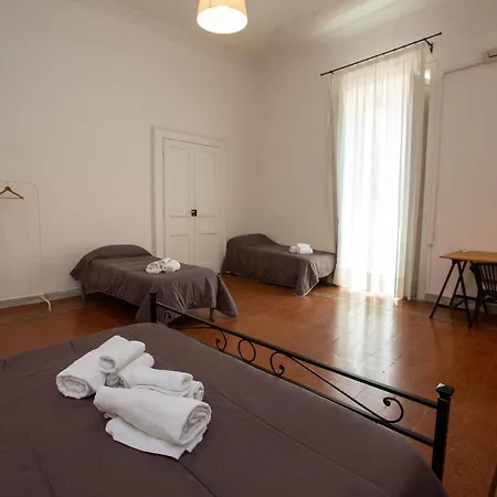 Bed and breakfast Vecchia - Chiaia Nápoles