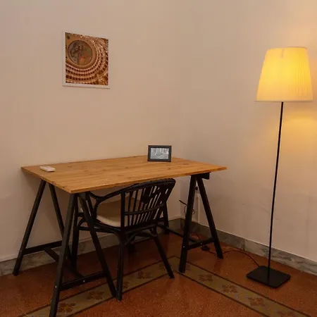 Vecchia - Chiaia Bed and breakfast Nápoles