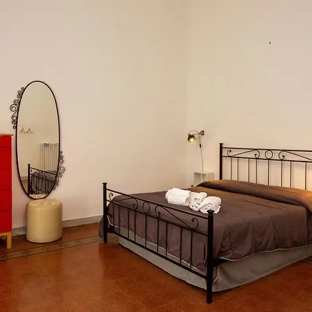 فندق مبيت وإفطار Vecchia - Chiaia 4*