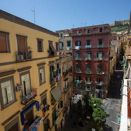 Vecchia - Chiaia Bed and breakfast