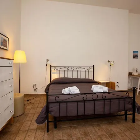 Vecchia - Chiaia 4* Nápoles