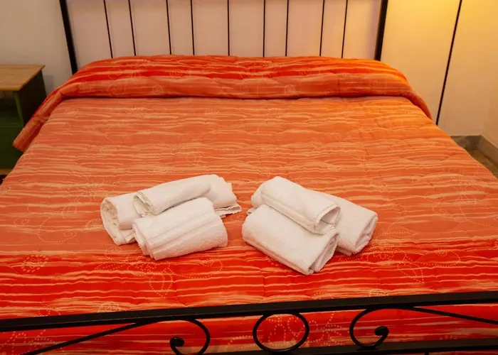 Vecchia - Chiaia Nocleg ze śniadaniem 4*